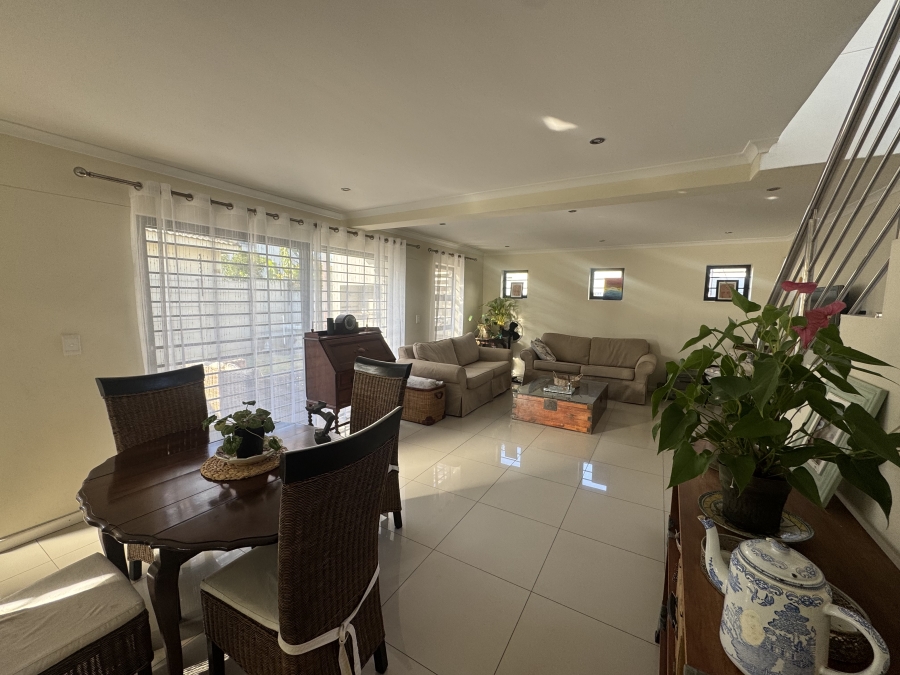 3 Bedroom Property for Sale in Parklands North Western Cape